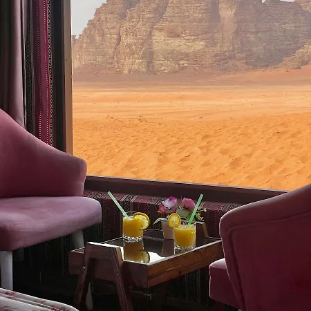 Wadi Rum Eagle Luxury Camp Exterior photo